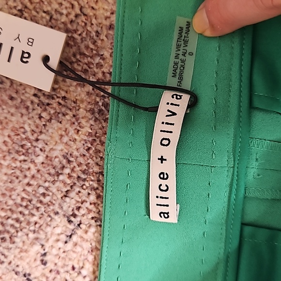 Alice + Olivia Green Trousers - Picture 6 of 8